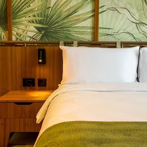 Camera standard con letto king size
